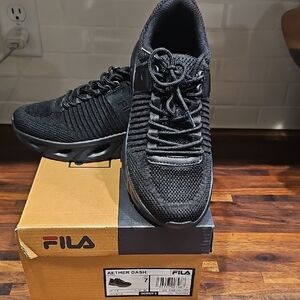 NWT Fila Aether Dash Black Athletic Shoes Sneakers Sport Women Size 7